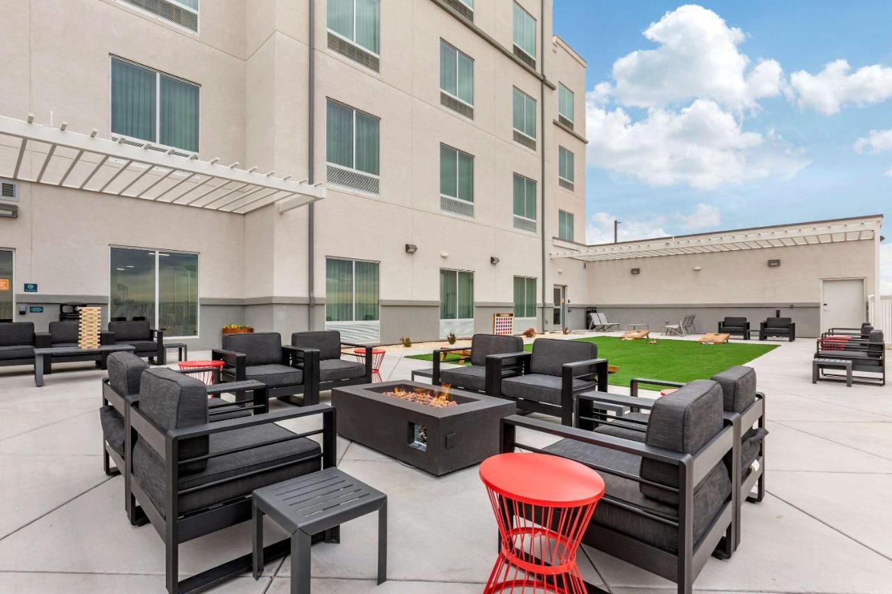 Mainstay Suites Carlsbad South Exterior foto